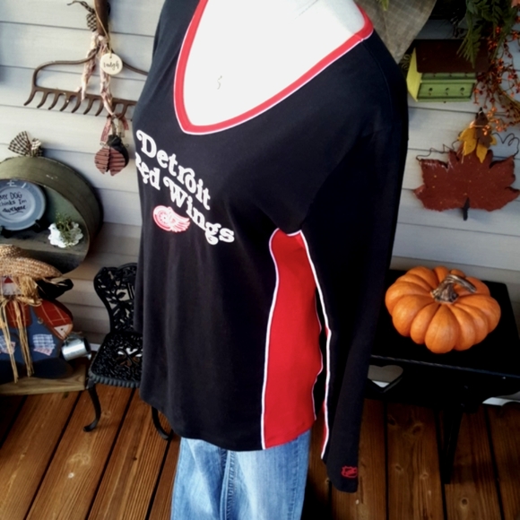 NHL EXCLUSIVE CLUB COLLECTION ♡ DETROIT RED WINGS Black|Red|White L|S Top M - Picture 10 of 14